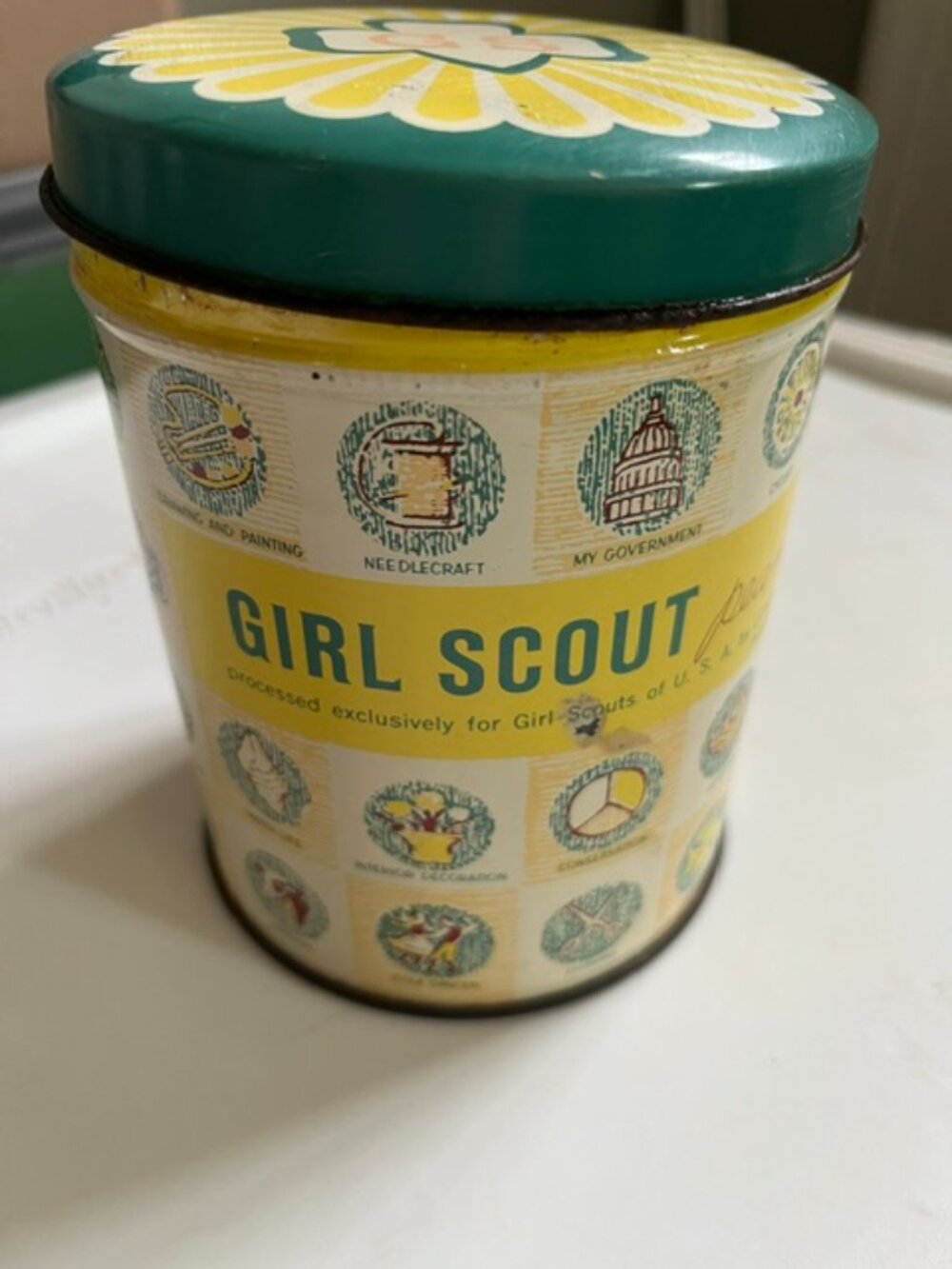 Vintage Girl Scout Peanut Crunch Metal Tin Can by Lummis & Co.